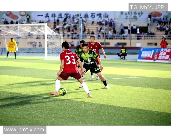 带拉字的足球明星们如何在绿茵场上书写传奇与荣耀的故事