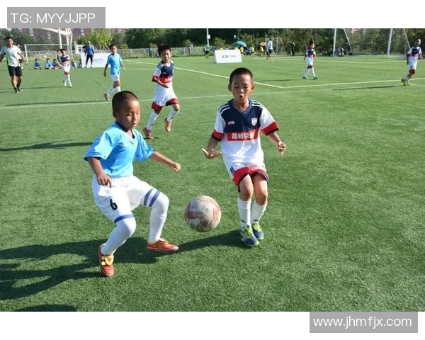 足球明星畅谈童年岁月与梦想启航的那些年