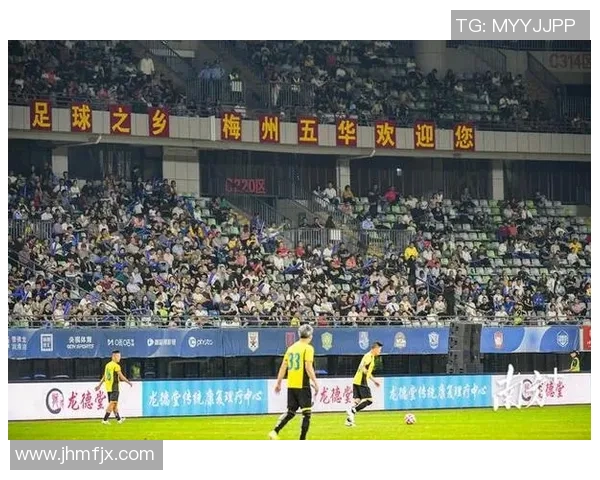 足球明星出场时的经典站姿瞬间回顾与分析